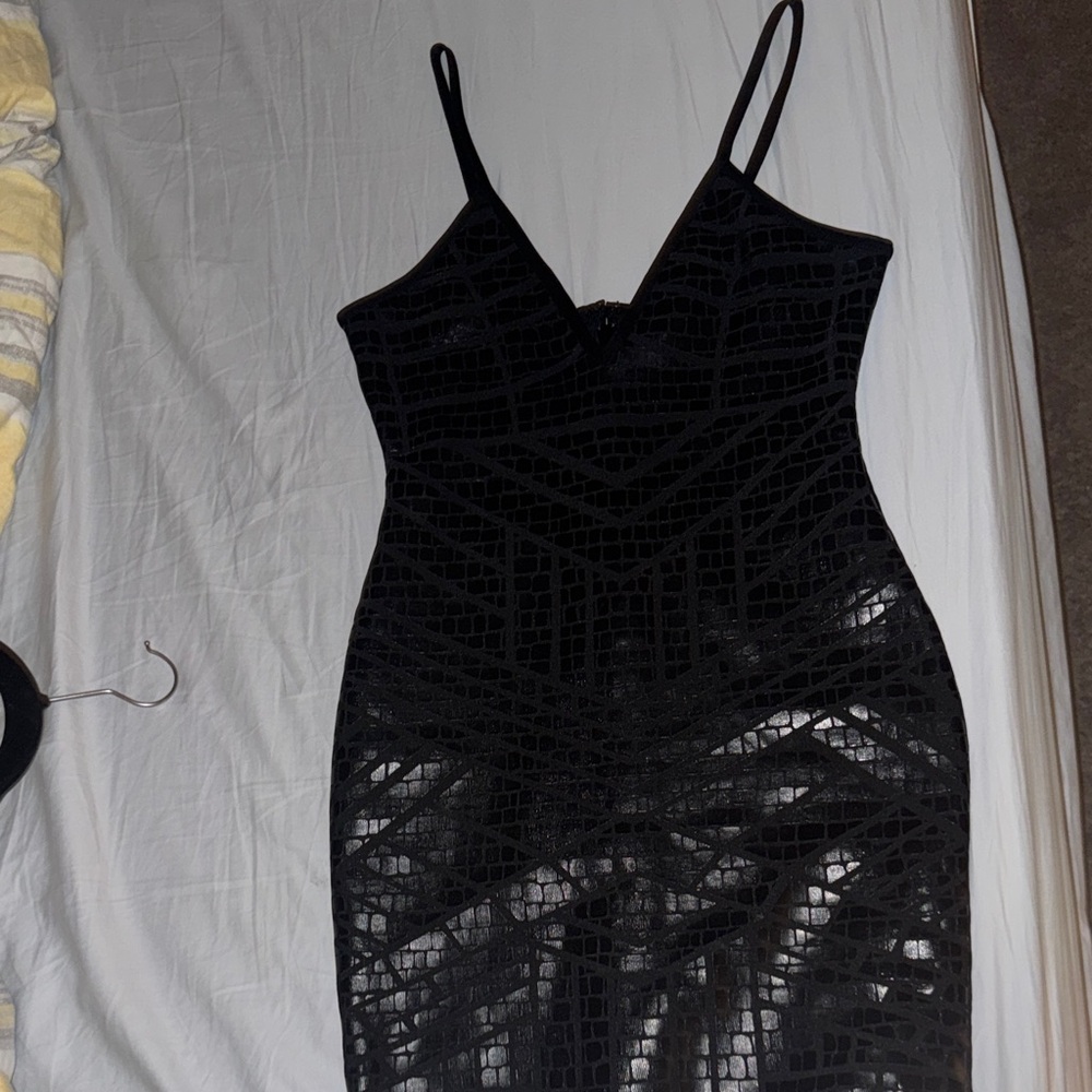 Elegant Black Sleeveless Dress